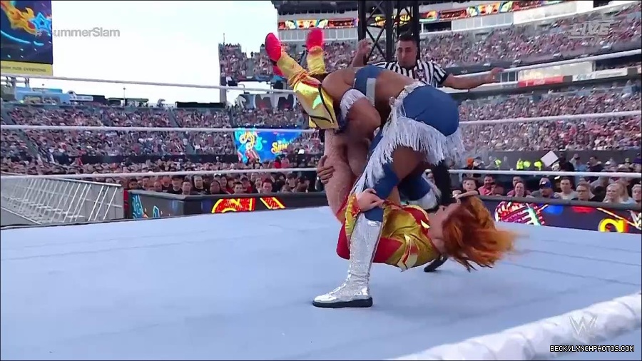 WWE_SummerSlam_2022_720p_WEB_h264-HEEL_mp4_001180054.jpg