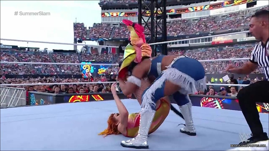WWE_SummerSlam_2022_720p_WEB_h264-HEEL_mp4_001182854.jpg