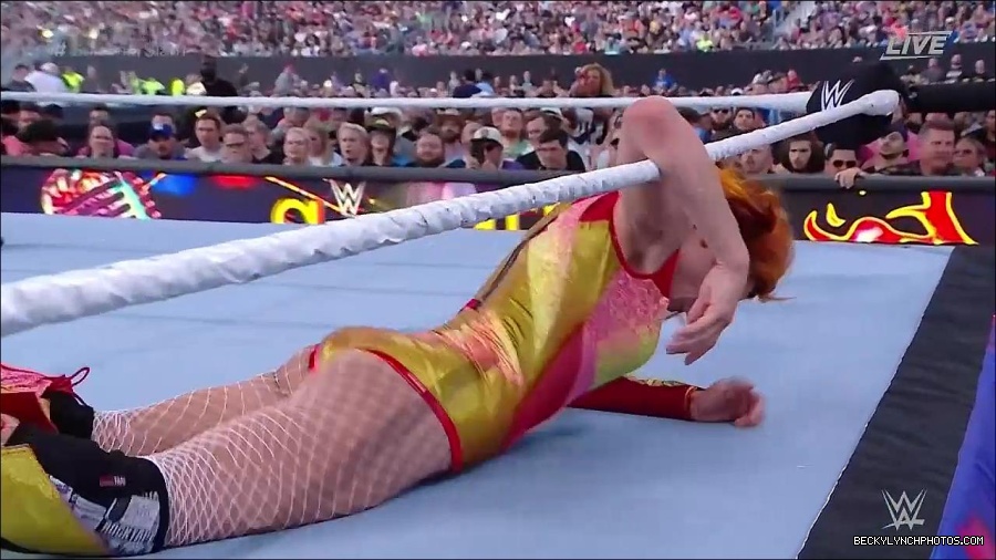 WWE_SummerSlam_2022_720p_WEB_h264-HEEL_mp4_001189320.jpg