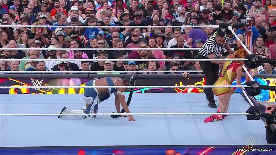 WWE_SummerSlam_2022_720p_WEB_h264-HEEL_mp4_001192520.jpg