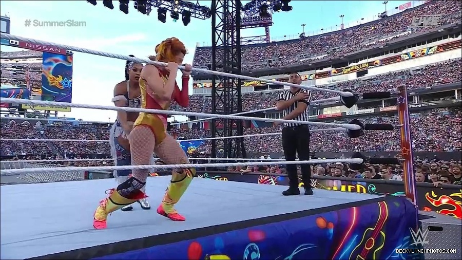 WWE_SummerSlam_2022_720p_WEB_h264-HEEL_mp4_001194520.jpg