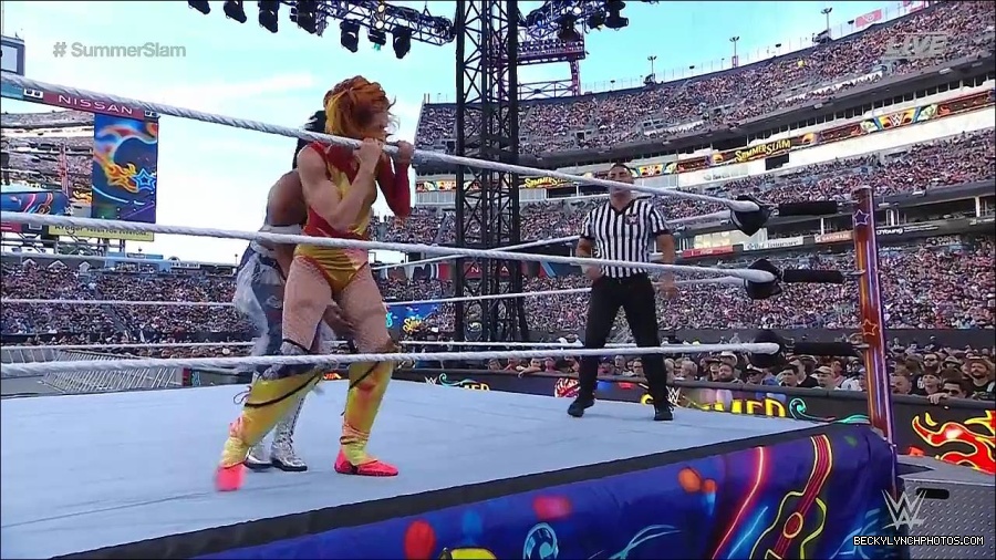 WWE_SummerSlam_2022_720p_WEB_h264-HEEL_mp4_001194920.jpg