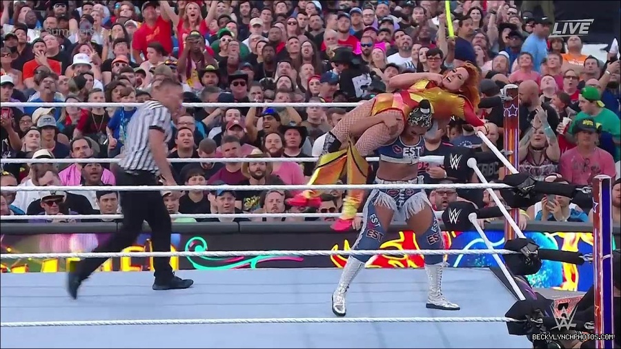 WWE_SummerSlam_2022_720p_WEB_h264-HEEL_mp4_001200520.jpg