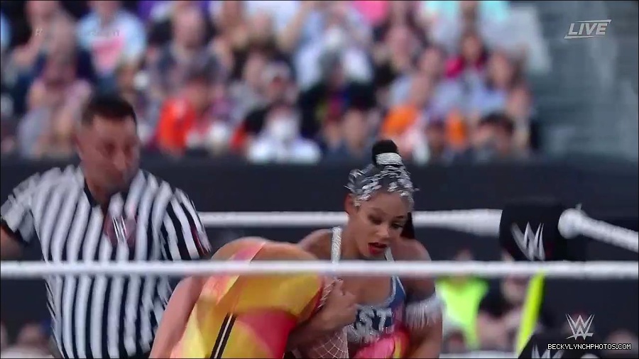 WWE_SummerSlam_2022_720p_WEB_h264-HEEL_mp4_001203720.jpg