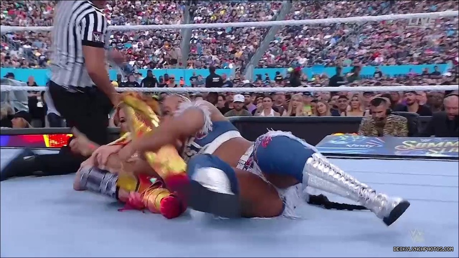 WWE_SummerSlam_2022_720p_WEB_h264-HEEL_mp4_001206120.jpg