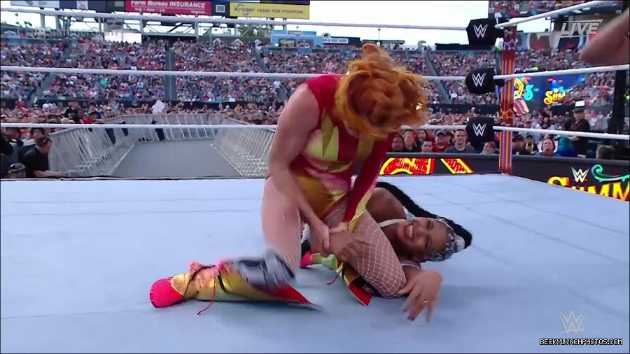 WWE_SummerSlam_2022_720p_WEB_h264-HEEL_mp4_001212520.jpg