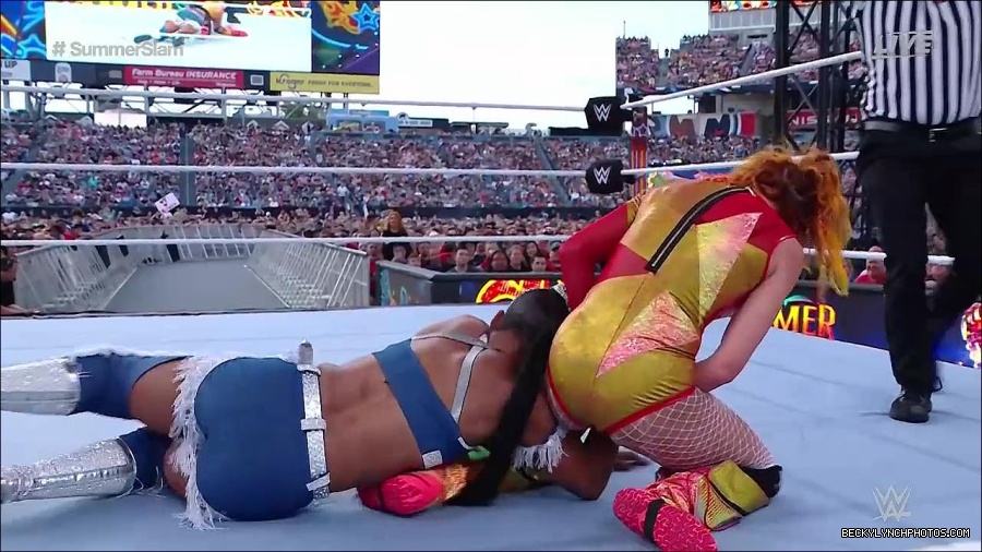 WWE_SummerSlam_2022_720p_WEB_h264-HEEL_mp4_001216520.jpg