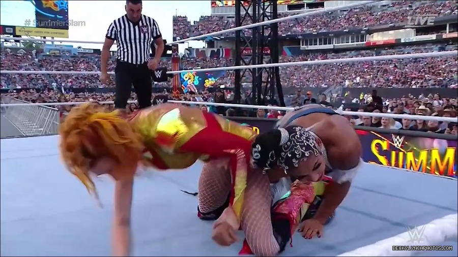 WWE_SummerSlam_2022_720p_WEB_h264-HEEL_mp4_001219720.jpg
