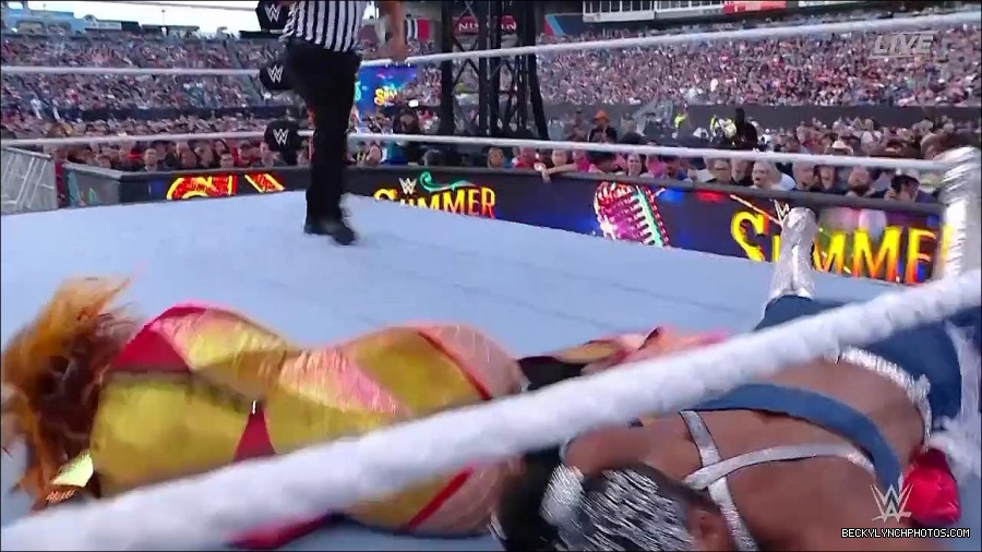 WWE_SummerSlam_2022_720p_WEB_h264-HEEL_mp4_001220520.jpg