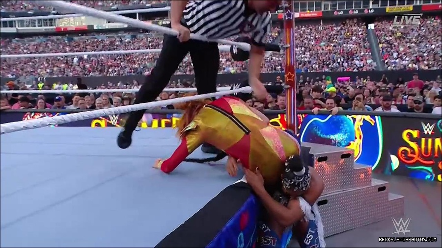 WWE_SummerSlam_2022_720p_WEB_h264-HEEL_mp4_001227320.jpg