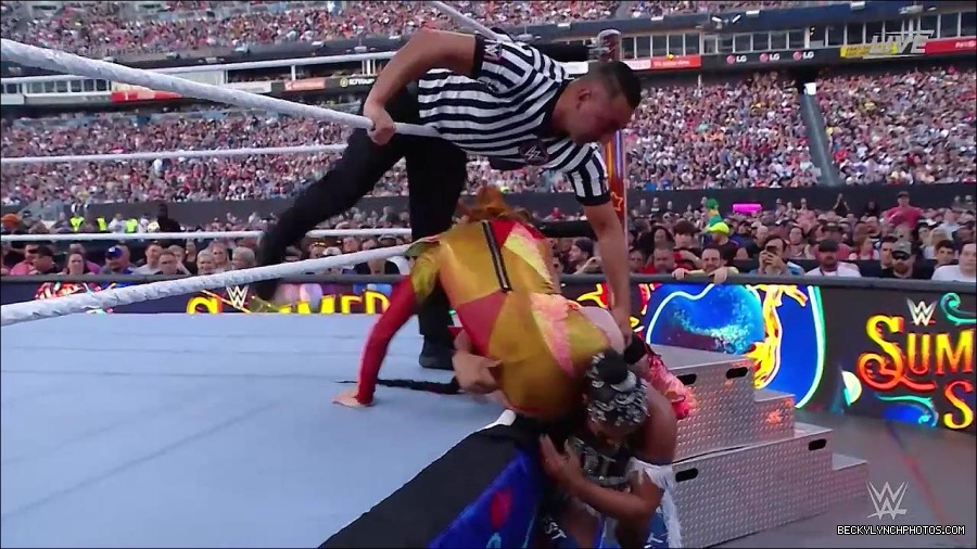 WWE_SummerSlam_2022_720p_WEB_h264-HEEL_mp4_001227720.jpg