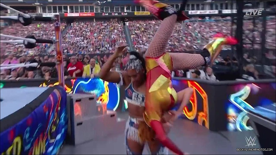 WWE_SummerSlam_2022_720p_WEB_h264-HEEL_mp4_001234920.jpg