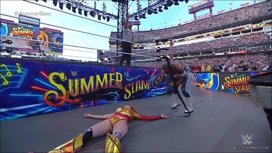 WWE_SummerSlam_2022_720p_WEB_h264-HEEL_mp4_001243720.jpg