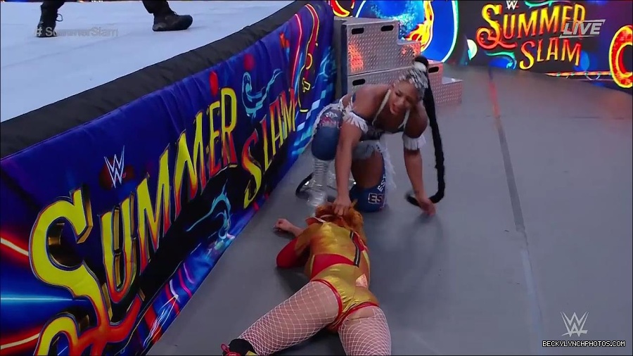 WWE_SummerSlam_2022_720p_WEB_h264-HEEL_mp4_001250520.jpg