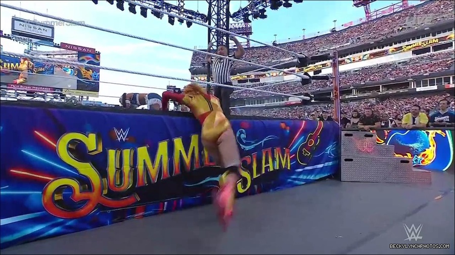 WWE_SummerSlam_2022_720p_WEB_h264-HEEL_mp4_001259720.jpg