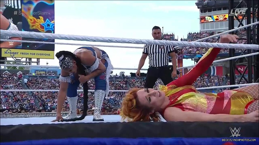 WWE_SummerSlam_2022_720p_WEB_h264-HEEL_mp4_001279720.jpg