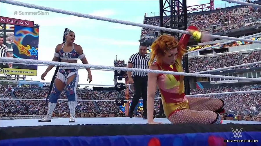 WWE_SummerSlam_2022_720p_WEB_h264-HEEL_mp4_001282920.jpg