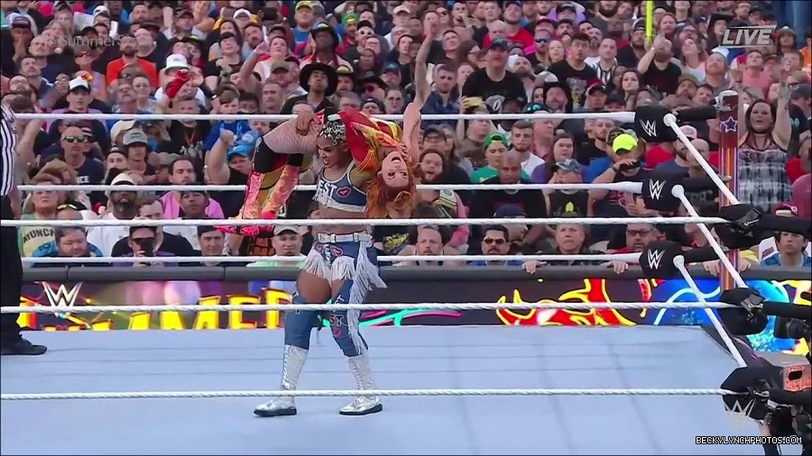 WWE_SummerSlam_2022_720p_WEB_h264-HEEL_mp4_001290920.jpg