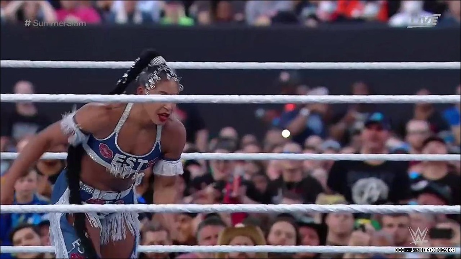WWE_SummerSlam_2022_720p_WEB_h264-HEEL_mp4_001294520.jpg