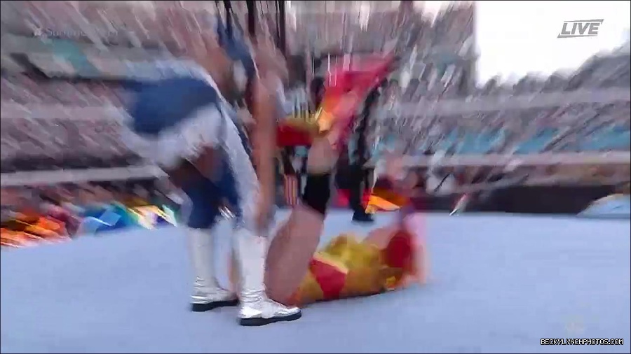 WWE_SummerSlam_2022_720p_WEB_h264-HEEL_mp4_001299320.jpg