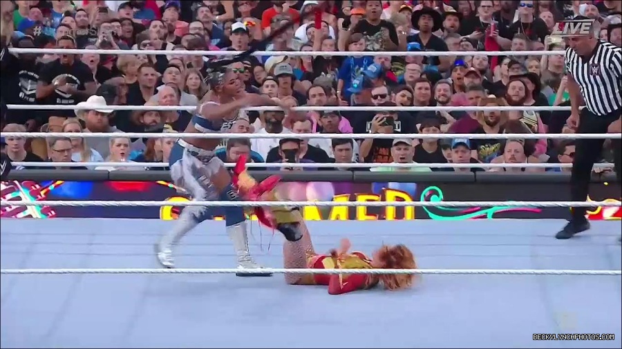 WWE_SummerSlam_2022_720p_WEB_h264-HEEL_mp4_001299720.jpg