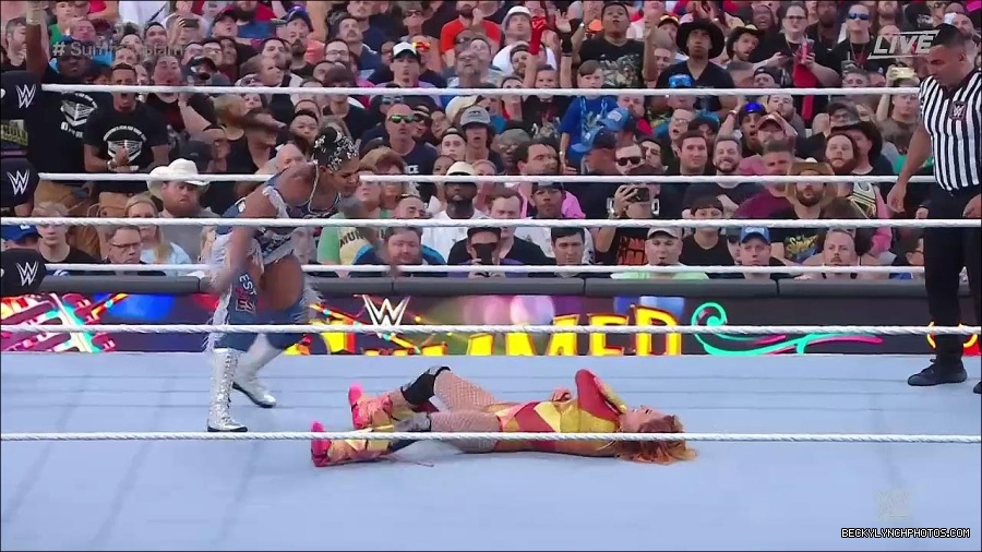 WWE_SummerSlam_2022_720p_WEB_h264-HEEL_mp4_001300120.jpg