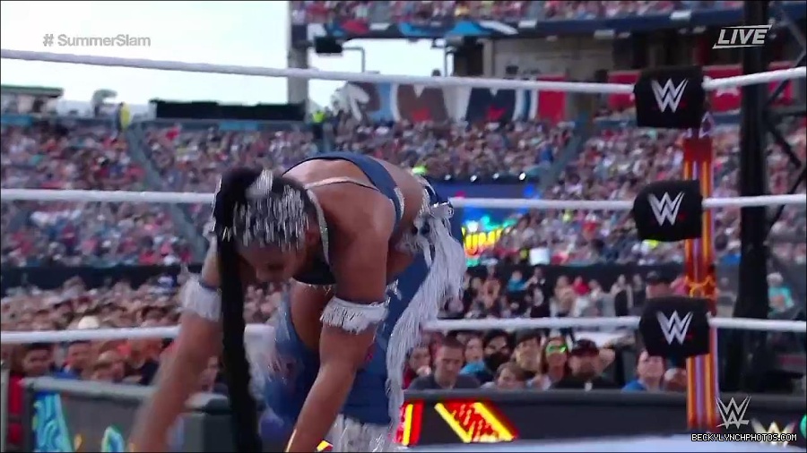WWE_SummerSlam_2022_720p_WEB_h264-HEEL_mp4_001301320.jpg