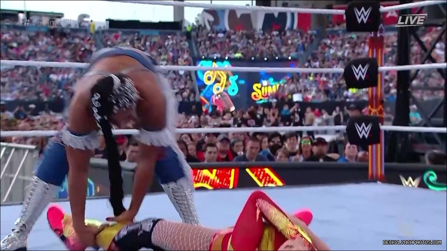 WWE_SummerSlam_2022_720p_WEB_h264-HEEL_mp4_001301720.jpg