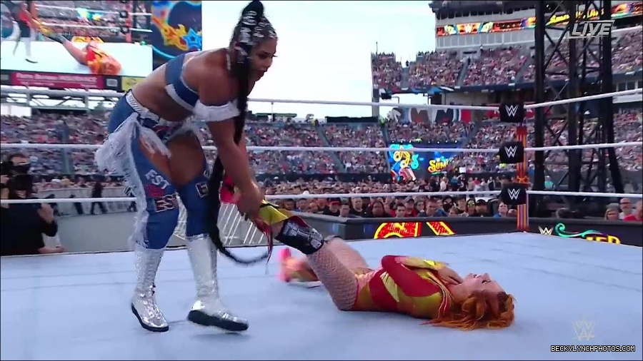 WWE_SummerSlam_2022_720p_WEB_h264-HEEL_mp4_001302920.jpg