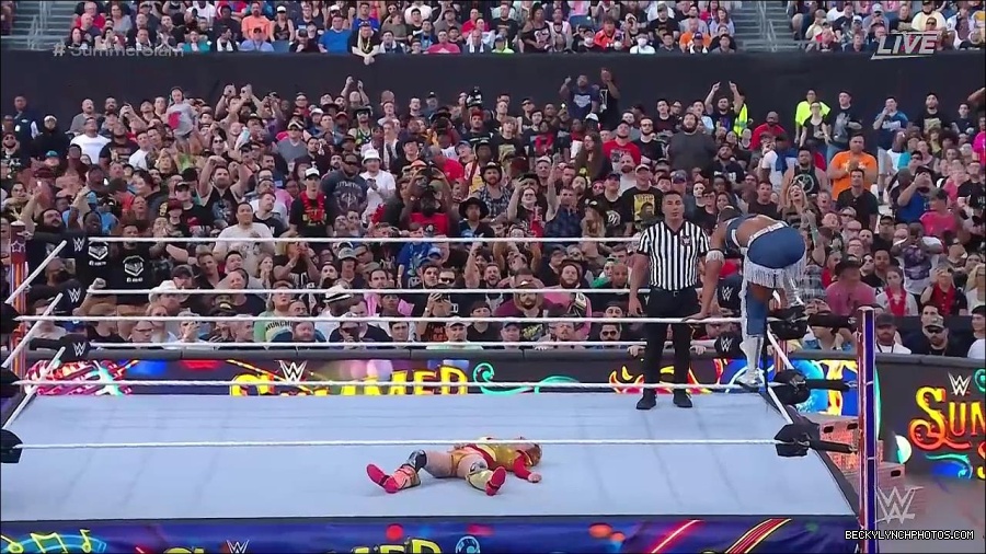 WWE_SummerSlam_2022_720p_WEB_h264-HEEL_mp4_001313720.jpg