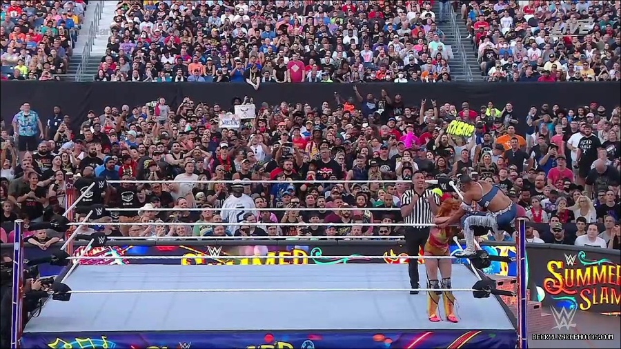 WWE_SummerSlam_2022_720p_WEB_h264-HEEL_mp4_001319720.jpg