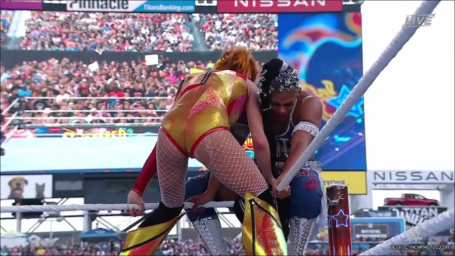 WWE_SummerSlam_2022_720p_WEB_h264-HEEL_mp4_001324120.jpg