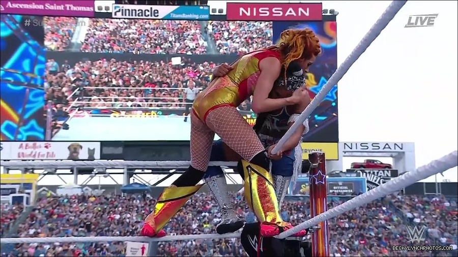 WWE_SummerSlam_2022_720p_WEB_h264-HEEL_mp4_001328520.jpg