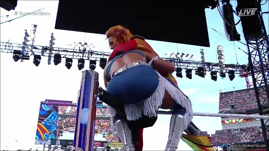 WWE_SummerSlam_2022_720p_WEB_h264-HEEL_mp4_001328920.jpg