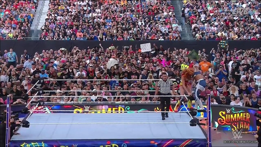 WWE_SummerSlam_2022_720p_WEB_h264-HEEL_mp4_001333320.jpg