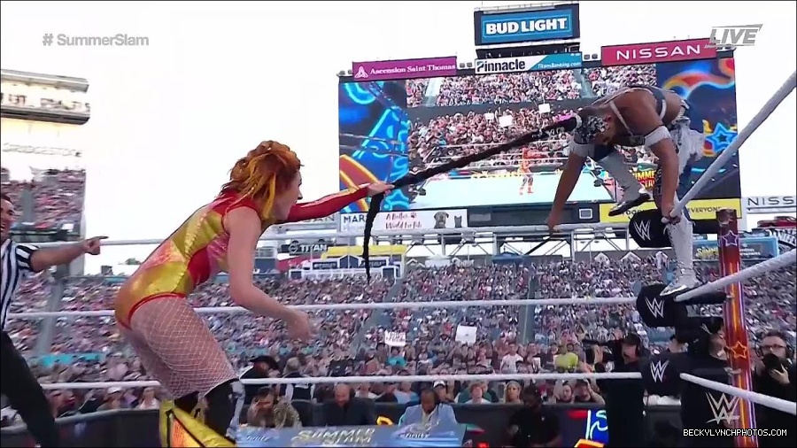 WWE_SummerSlam_2022_720p_WEB_h264-HEEL_mp4_001338120.jpg