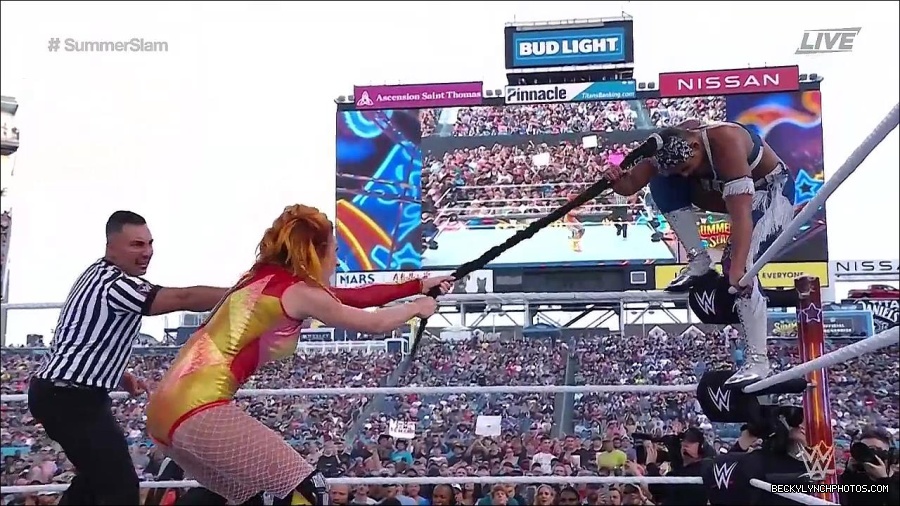 WWE_SummerSlam_2022_720p_WEB_h264-HEEL_mp4_001338920.jpg