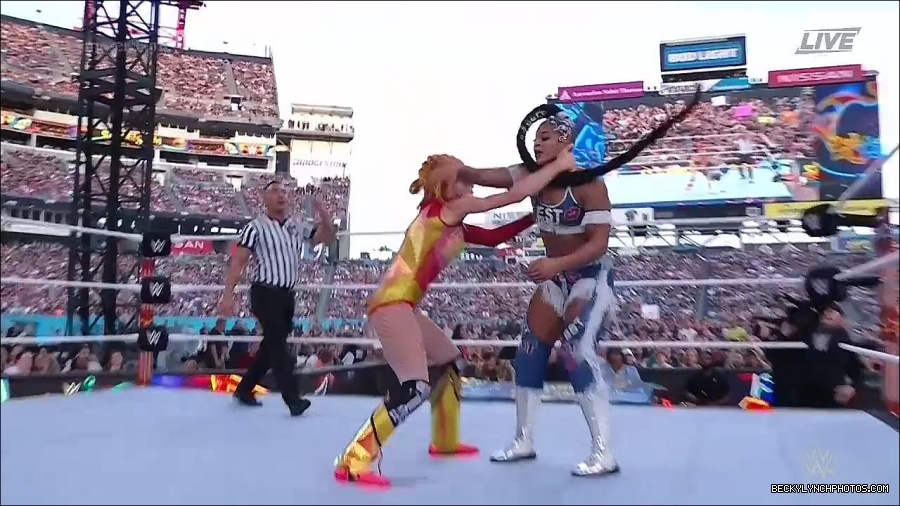 WWE_SummerSlam_2022_720p_WEB_h264-HEEL_mp4_001342120.jpg