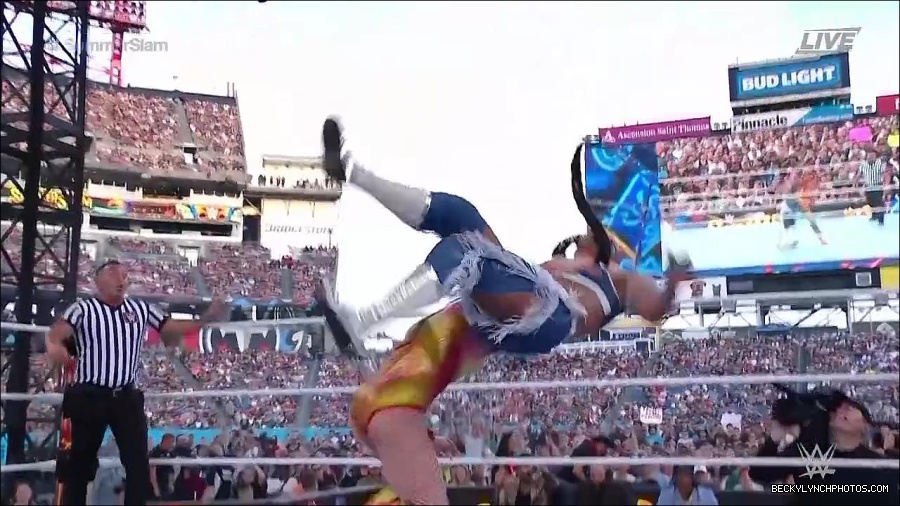 WWE_SummerSlam_2022_720p_WEB_h264-HEEL_mp4_001343320.jpg