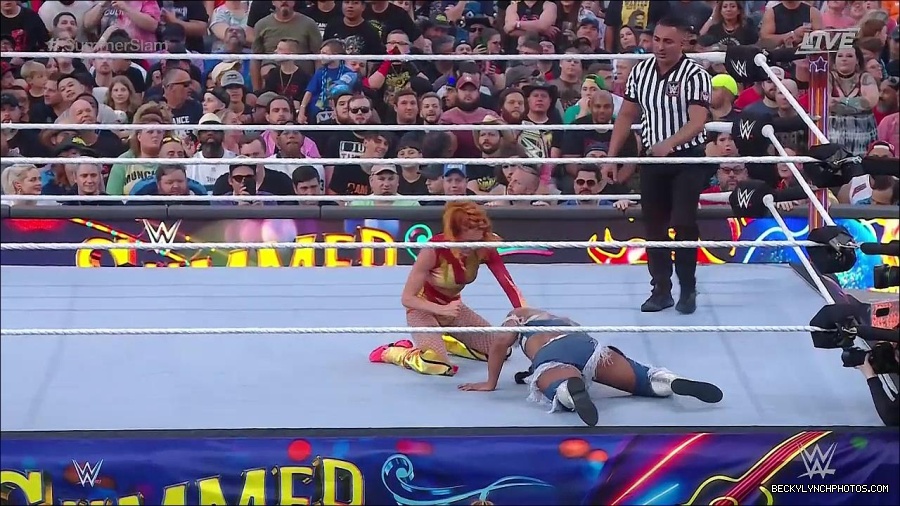WWE_SummerSlam_2022_720p_WEB_h264-HEEL_mp4_001385320.jpg