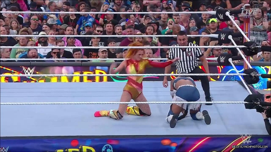 WWE_SummerSlam_2022_720p_WEB_h264-HEEL_mp4_001389720.jpg