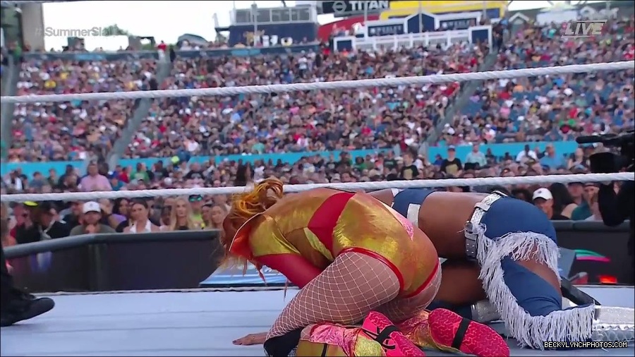WWE_SummerSlam_2022_720p_WEB_h264-HEEL_mp4_001391320.jpg