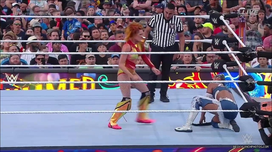 WWE_SummerSlam_2022_720p_WEB_h264-HEEL_mp4_001396920.jpg