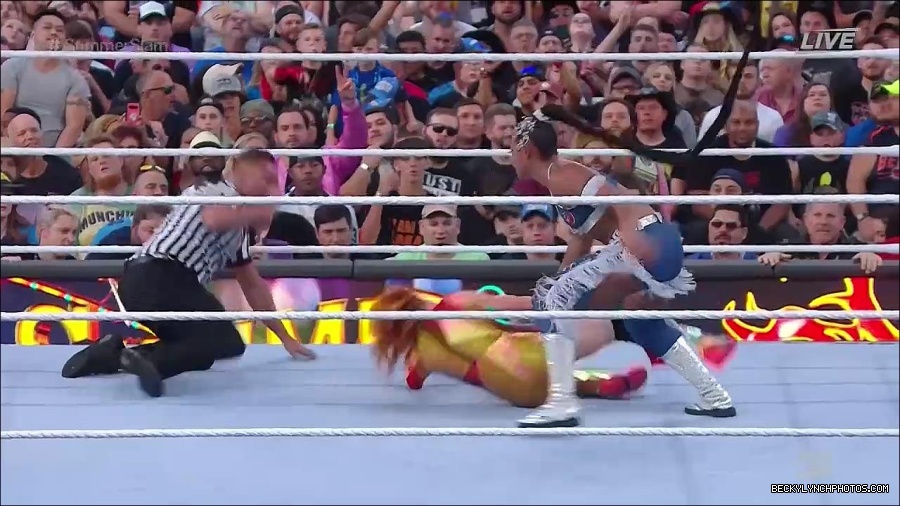 WWE_SummerSlam_2022_720p_WEB_h264-HEEL_mp4_001404120.jpg