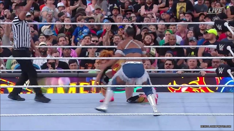 WWE_SummerSlam_2022_720p_WEB_h264-HEEL_mp4_001404920.jpg