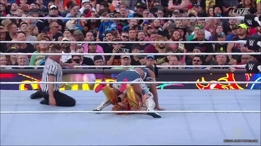 WWE_SummerSlam_2022_720p_WEB_h264-HEEL_mp4_001409320.jpg