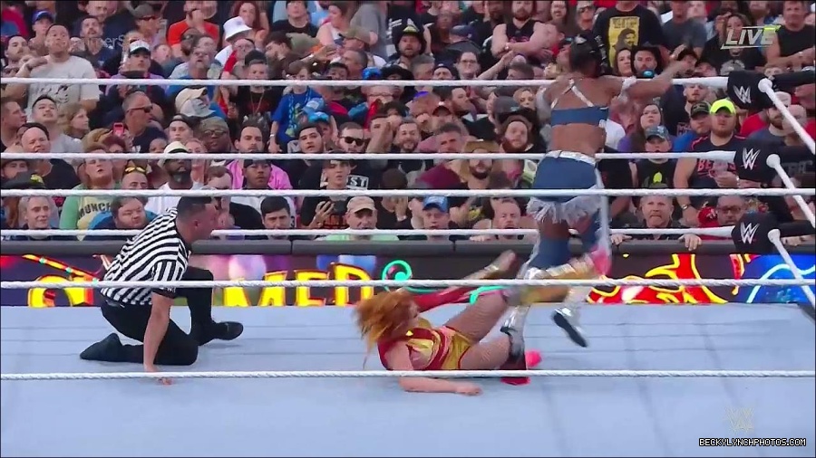 WWE_SummerSlam_2022_720p_WEB_h264-HEEL_mp4_001411320.jpg