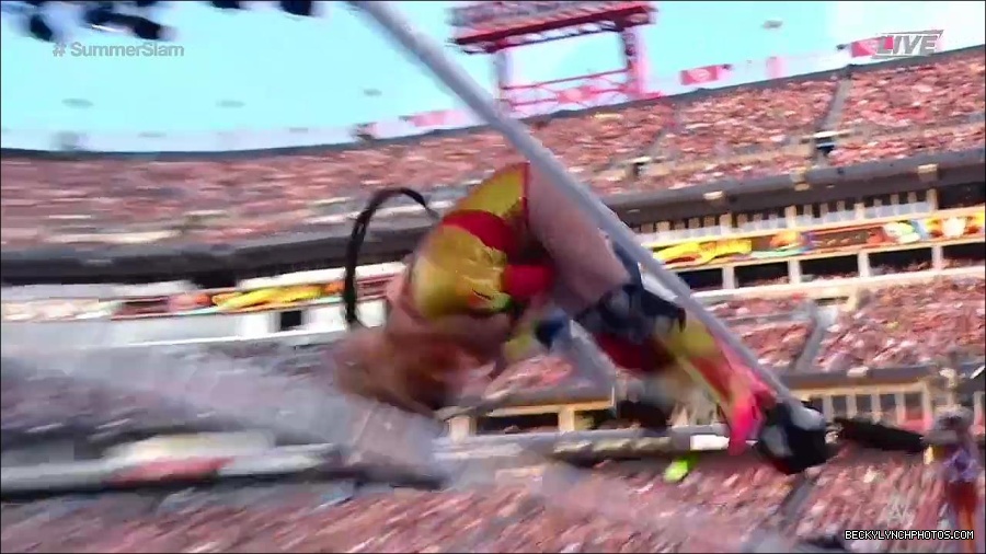 WWE_SummerSlam_2022_720p_WEB_h264-HEEL_mp4_001422920.jpg