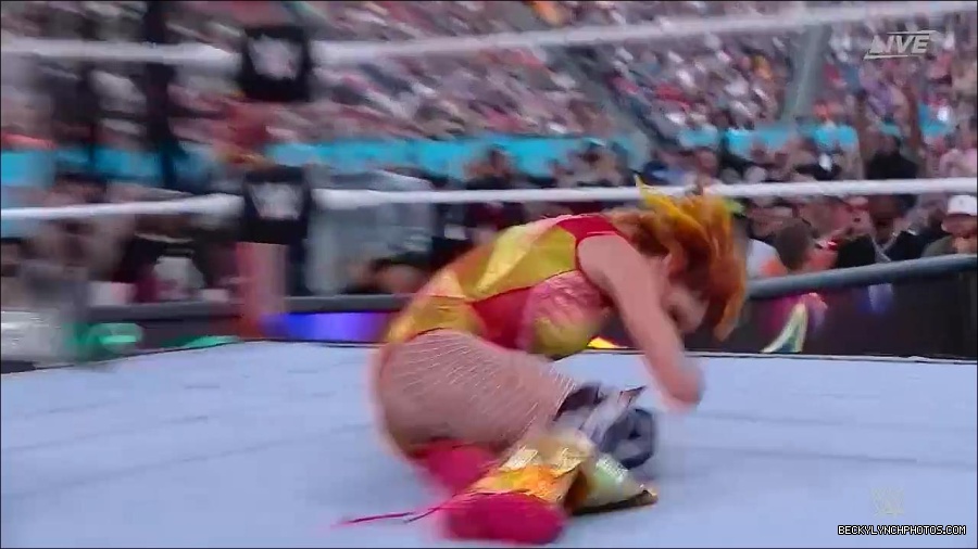 WWE_SummerSlam_2022_720p_WEB_h264-HEEL_mp4_001424520.jpg