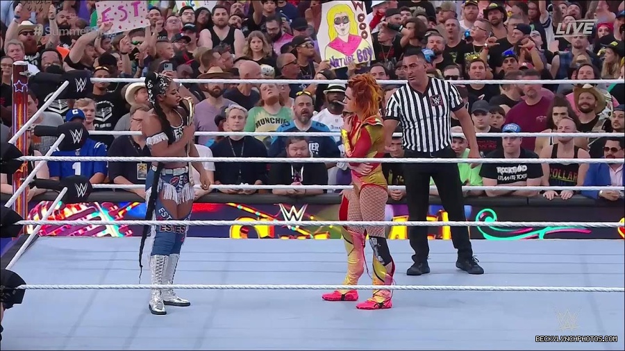 WWE_SummerSlam_2022_720p_WEB_h264-HEEL_mp4_001524020.jpg